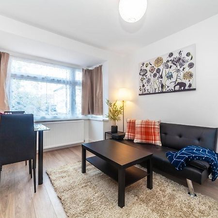 Autonomous 2 Bdr Apartment With Garden And Parking Энфилд Экстерьер фото