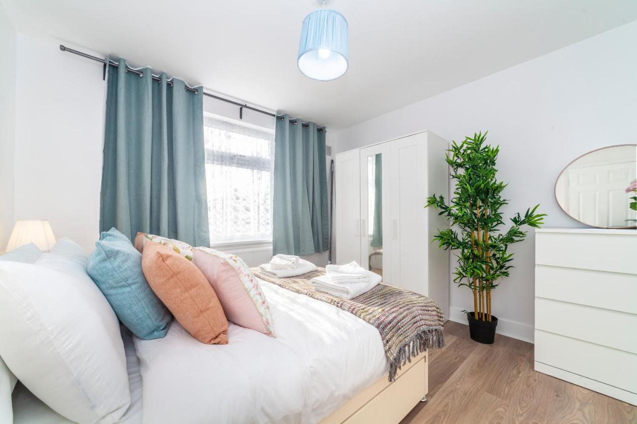 Autonomous 2 Bdr Apartment With Garden And Parking Энфилд Экстерьер фото